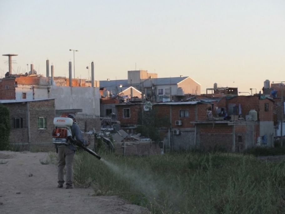 Desratización en barrios carenciados